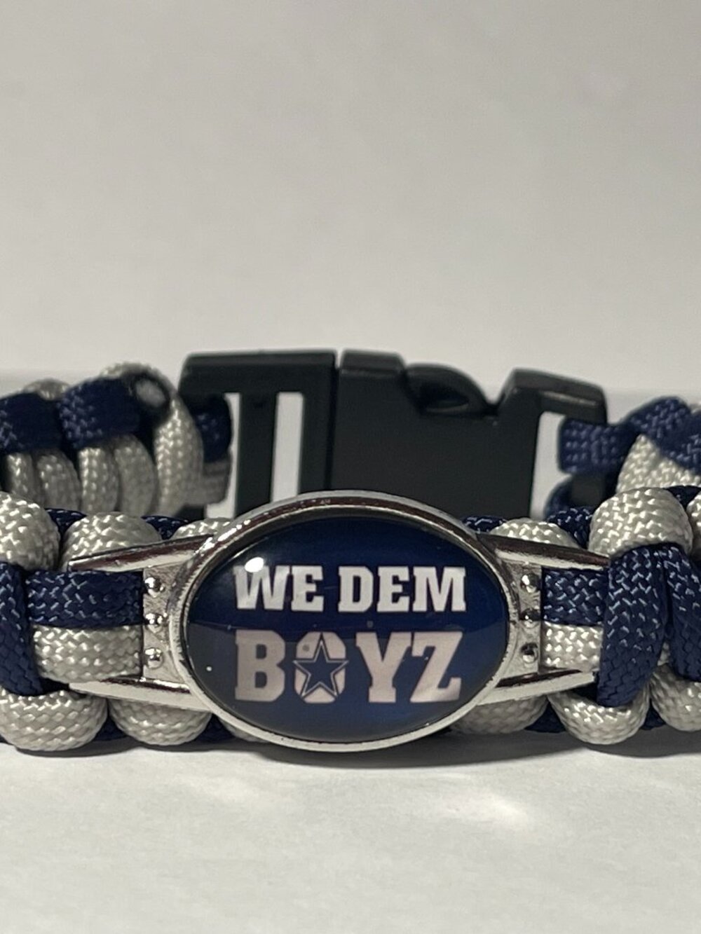 Dallas Cowboys NFL "WE DEM BOYZ" Paracord Bracelet NEW